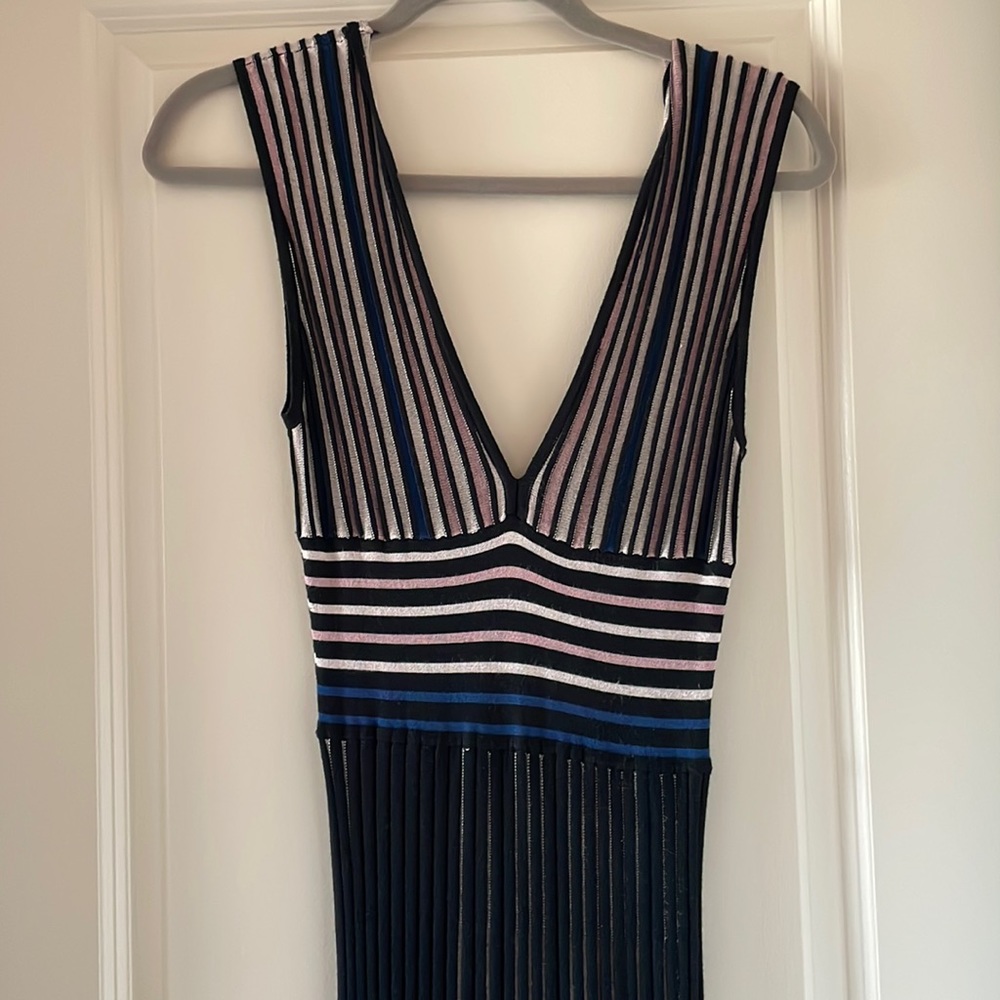 Gorgeous ZARA slinky, pleated midi cocktail dress- black, pink, blue, white